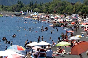 Médicos anticipan alza de casos en Chile de peligroso virus este verano