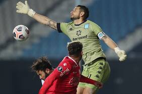 Arias centenario: el arquero llega a 100 partidos con Racing