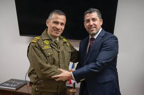 Alcalde de La Florida se reunió con Carabineros tras incidente con funcionario municipal: “No hay tiempo para enojos”