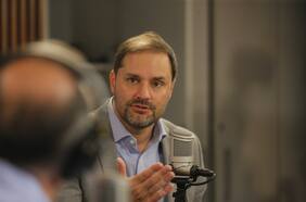 Bellolio dice que actual gobierno entró con “soberbia” y plantea que Kast “no puede hacer lo que hizo el FA ni Milei”