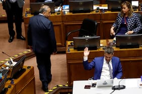 Diputados PS respaldan a Manouchehri ante el riesgo de un desafuero que debilitaría a la futura oposición en la Cámara