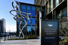 Agencia Europea del Medicamento aprueba vacuna de Pfizer contra el Covid-19 para la UE