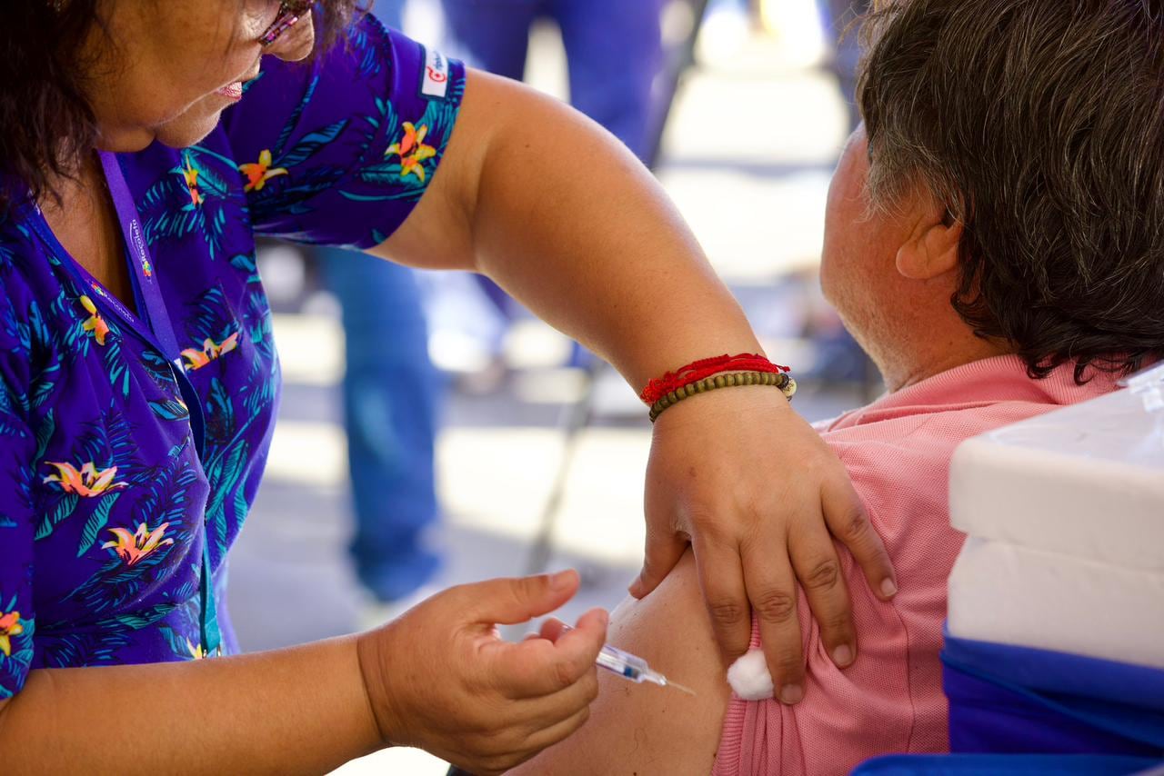 Influenza y Rinovirus lideran aumento viral en Chile