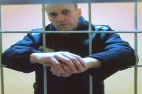 Opositor ruso Alexei Navalny pide a partidarios “resistir” al gobierno de Putin tras ser condenado a 19 años de cárcel