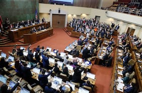 Oposición focaliza críticas por alto desempleo en el ministro Rau y oficialismo culpa al gobierno de Boric