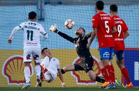 Final de milagro: Santiago Wanderers da el gran golpe y elimina a Universidad Católica de la Copa Chile