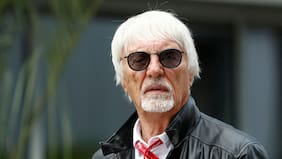 Ex director ejecutivo de la Formula 1 es detenido en Portugal por llevar una escopeta en su jet privado