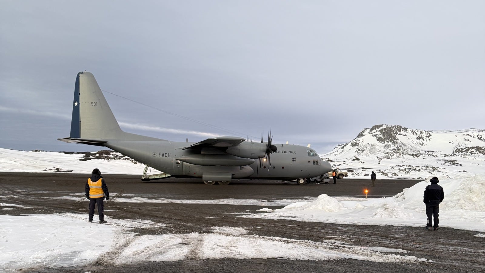 Fuerza Aérea concreta evacuación médica desde la Antártica a Punta Arenas