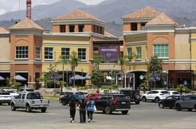 Millonario robo a joyería en Portal La Dehesa: asaltantes se hicieron pasar por trabajadores y realizaron forado en una pared