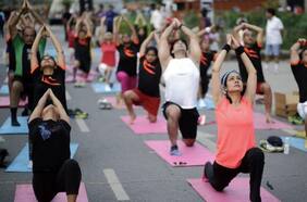 La rutina de ejercicios que mejorará tu estado de ánimo, según una experta