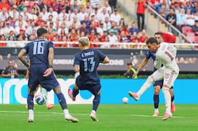 Como hace 24 años con Argentina: Uruguay queda eliminado y Bielsa se va del Mundial en la fase de grupos