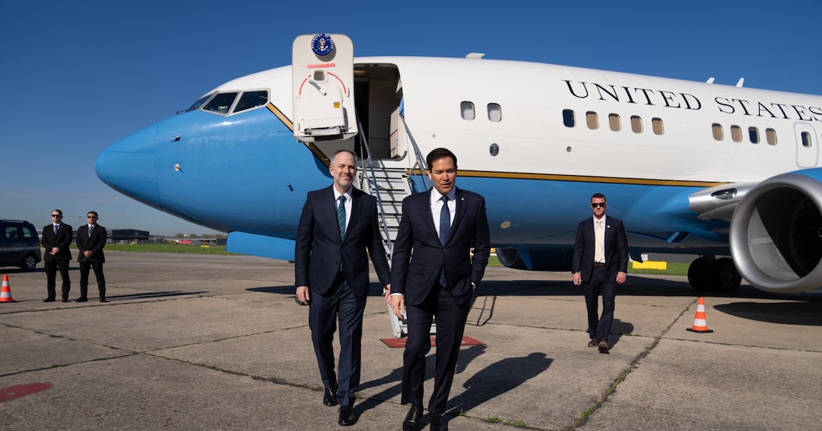 Estados Unidos pone en jaque su rol de mediador en el conflicto Rusia-Ucrania: ¿retirada o presión estratégica?