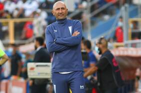 Paulucci, en la lista: el técnico que llevó a la UC al tetracampeonato es opción para O’Higgins
