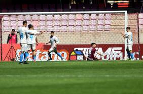 Huachipato hunde más a La Serena y supera a Colo Colo en la lucha por un boleto a la Copa Sudamericana