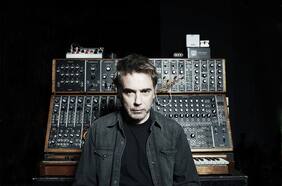 Jean-Michel Jarre: “En la historia de la música, siempre ha sido la tecnología la que dicta los estilos y no al revés”