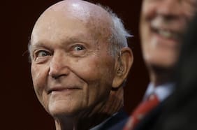 A los 90 años falleció Michael Collins, el “astronauta olvidado” en la llegada del hombre a la Luna