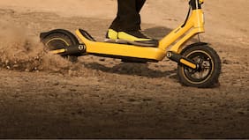 Un scooter eléctrico con neumáticos todoterreno y hasta 75 km de autonomía: así es el Xiaomi 6 Ultra