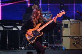 Quién es Nicole Row, la bajista de Incubus que deslumbró a los integrantes del grupo y que está en Viña 2025