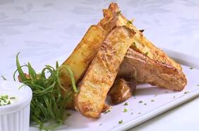 Exquisita receta de papas rústicas para acompañar en el Día de la Hamburguesa