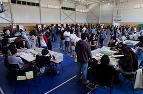 Servel cifra participación en más de siete millones de personas en primera jornada de elecciones: 46,86 % del padrón total