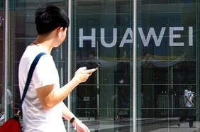 Las empresas tecnológicas chinas sopesan oportunidades en Rusia después de la retirada occidental