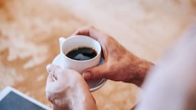 Cómo el consumo de café puede reducir el riesgo de cáncer de hígado, según una investigación