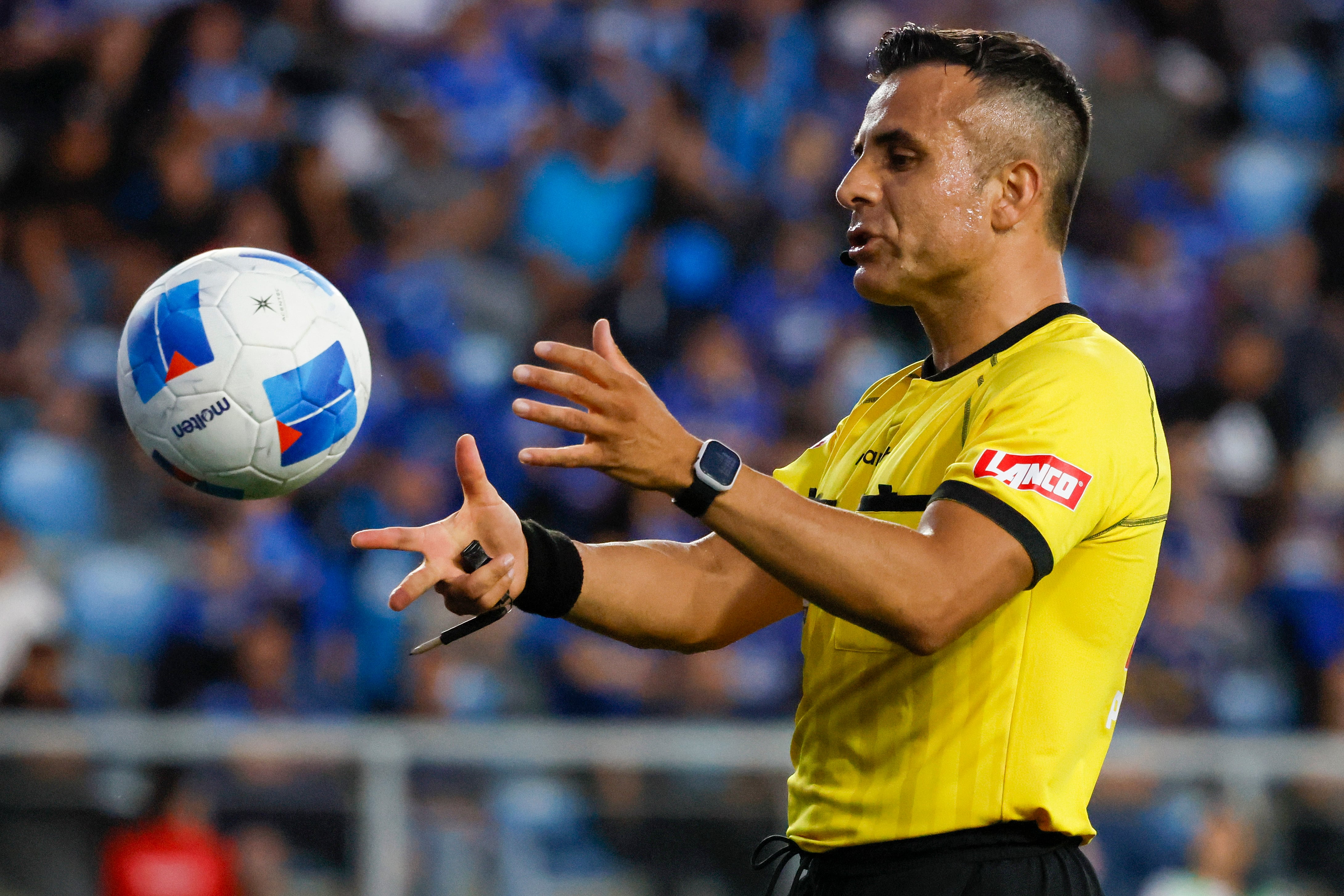 “Hizo todo para que Boca lo empate”: la prensa internacional arremete contra Piero Maza tras su arbitraje en la Sudamericana