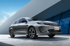 Kaiyi KYE5: la marca china se estrena en el segmento de los sedanes