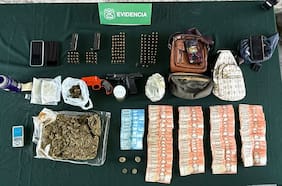 Tenían lanzabengalas y pistola con encargo: detienen a tres personas por porte ilegal de arma y drogas en San Bernardo