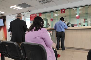 Reducción en retiros de AFP y ayudas estatales frenan tendencia a la baja de deudores morosos