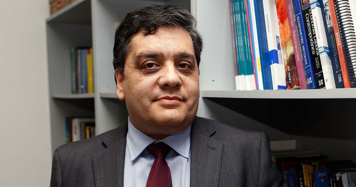 Crisis laboral en Chile: ¿estamos realmente en emergencia o es un problema estructural? : El debate que divide a economistas y condiciona la política pública