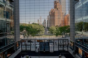 Los denunciantes de Jeffrey Epstein demandan a Deutsche Bank y JPMorgan