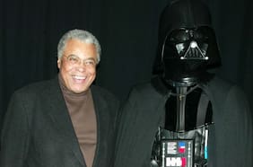 James Earl Jones no continuará interpretando a Darth Vader y firmó un acuerdo para que Lucasfilm recree su voz digitalmente