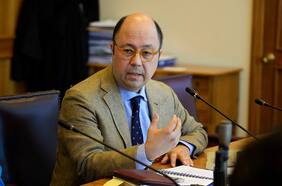 Gallito interminable: pugna entre senadores y diputados RN vuelve a tensionar la designación de nuevos ministros TC