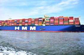 Hyundai estrena el barco portavehículos más grande del mundo