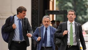 Oficialismo sube el precio a la megarreforma de Kast y desata nerviosismo en la derecha