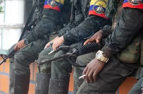 Ataque de disidencias de las FARC deja un policía muerto y al menos seis heridos en Colombia