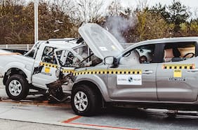 A un año de que Global NCAP la puso en evidencia, Nissan deja de fabricar la camioneta africana de 0 estrellas