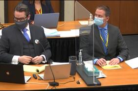 Juez rechaza moción para absolver a expolicía acusado de la muerte de George Floyd