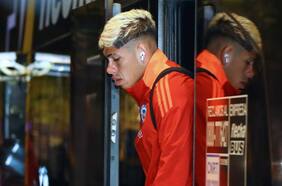 Apuntado hasta por la Generación Dorada: la carrera de altos y bajos de Carlos Palacios, el jugador que revuelve a la Roja