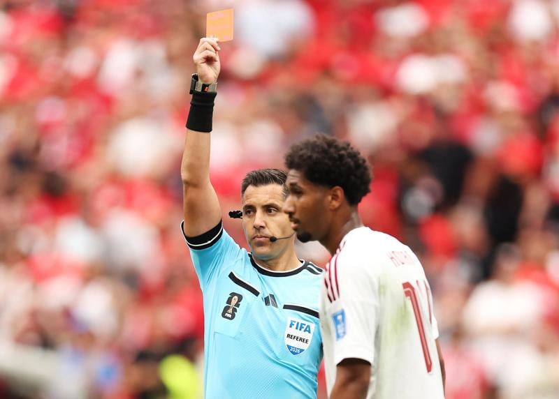 "Los que entienden, sabrán valorarlo": el arbitraje chileno defiende el polémico debut de Cristián Garay en el Mundial