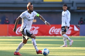 “Usen el VAR, para eso tienen la h...”: el duro dardo de Arturo Vidal que aparece en el informe de Felipe González