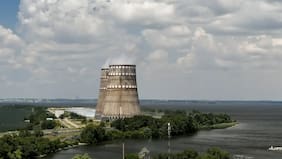 Denuncian impacto de dron en central nuclear de Zaporiyia bajo control ruso