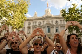 “Solo sí es sí”: España inicia discusión de proyecto de ley de libertad sexual en que todo acto sin consentimiento es agresión