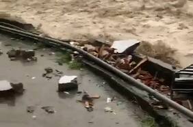 Lluvias monzónicas extremas acumulan casi mil muertos en Pakistán