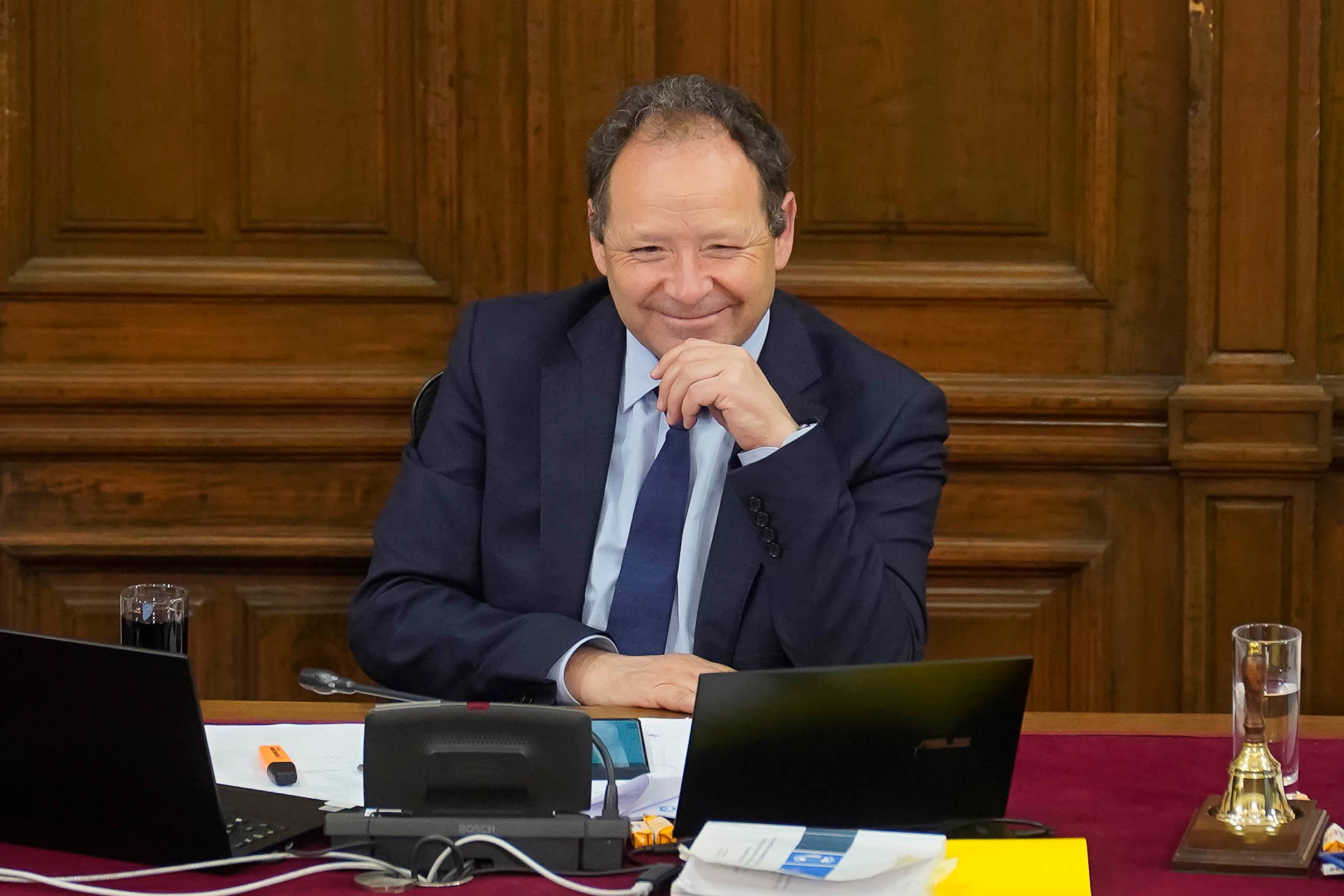 Exministra Lobos queda fuera de la carrera por la secretaría del Senado: prosecretario de la Cámara se alza como candidato