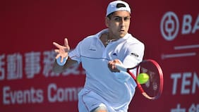 Recupera el número uno de Chile: un sólido Alejandro Tabilo vence a Camilo Ugo Carabelli y avanza en el ATP de Auckland