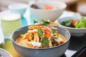 The Top Asia debuta con más de 30 platos asiáticos a $ 4.990