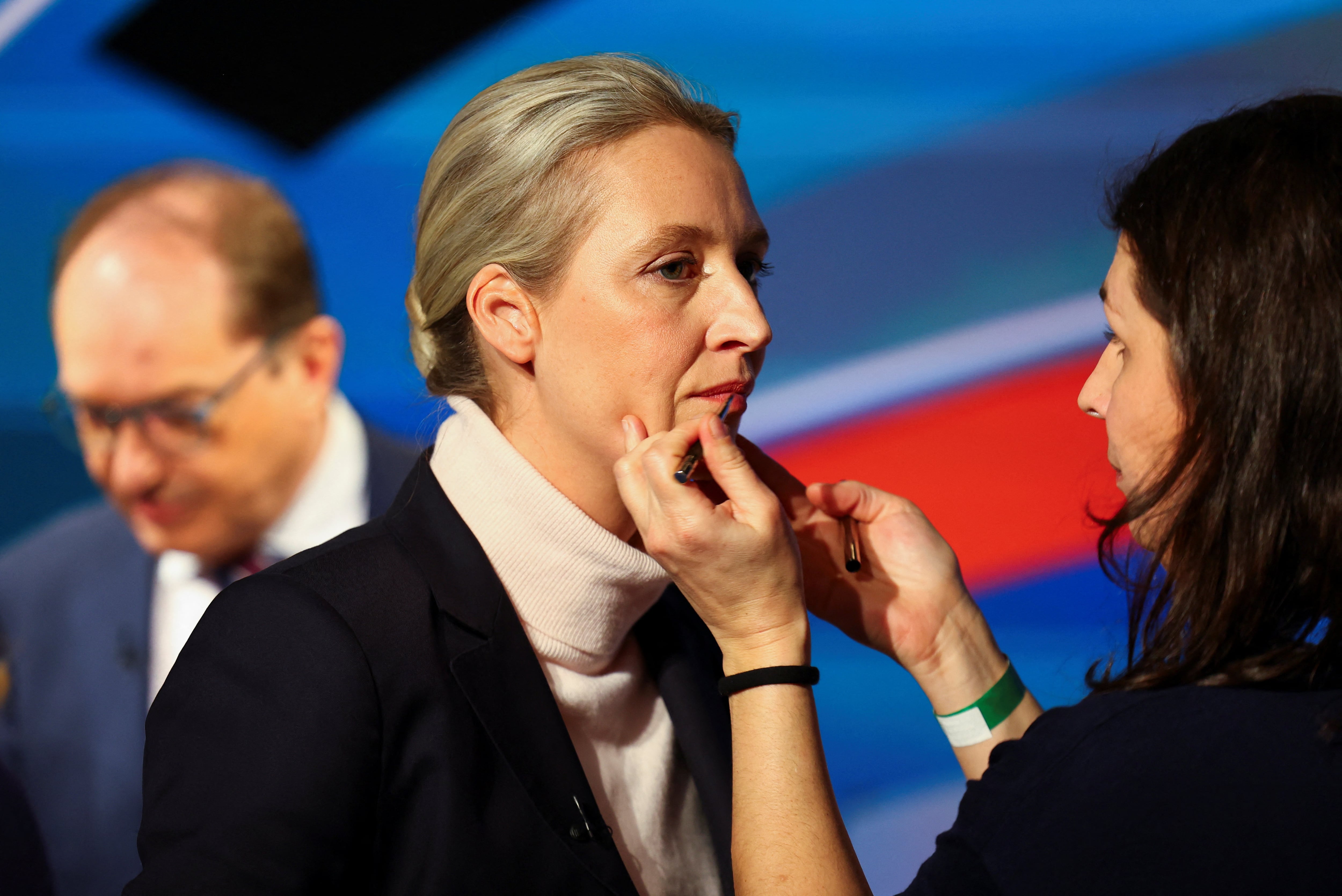 Las razones de las autoridades de Alemania para restringir el acceso de la extrema derecha a información de inteligencia