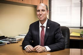 Ministro Arrau defiende amplitud de ley miscelánea: “Hay que arreglar todo esto para que haya empleo”